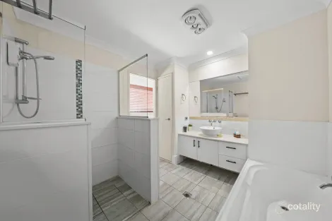 Property photo of 7/29 Proud Street Labrador QLD 4215