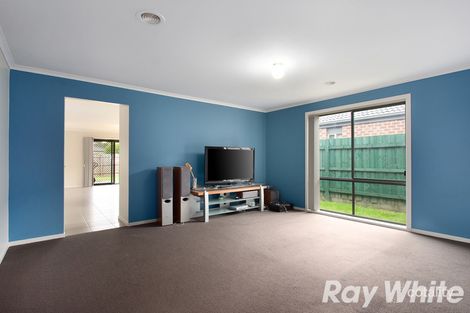 Property photo of 3 Age Place Pakenham VIC 3810