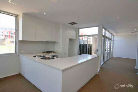 Property photo of 2 Parri Crescent New Port SA 5015