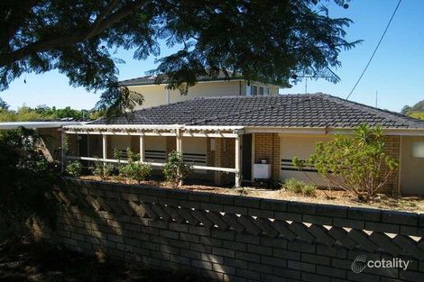 Property photo of 41 Hadleigh Way Girrawheen WA 6064