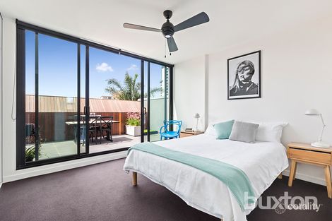 210/88 Dow St, Port Melbourne, VIC 3207