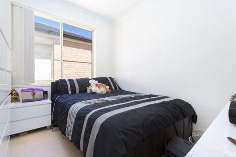 Property photo of 21 Paddington Lane Dapto NSW 2530