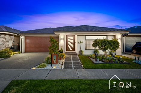Property photo of 25 Kiwi Crescent Cranbourne South VIC 3977