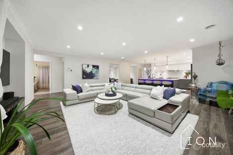 Property photo of 25 Kiwi Crescent Cranbourne South VIC 3977