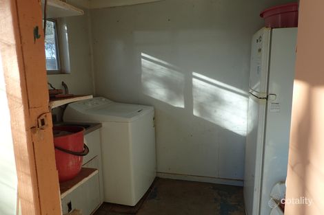 Property photo of 19 Kaolin Street Lightning Ridge NSW 2834