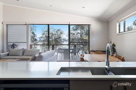 Property photo of 1A The Esplanade Oak Flats NSW 2529