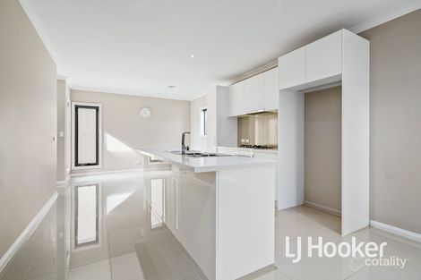 Property photo of 4/10 Snodgrass Street Pakenham VIC 3810