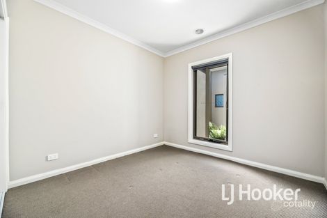 Property photo of 4/10 Snodgrass Street Pakenham VIC 3810