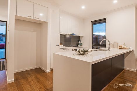 Property photo of 1 Crop Court Clyde VIC 3978