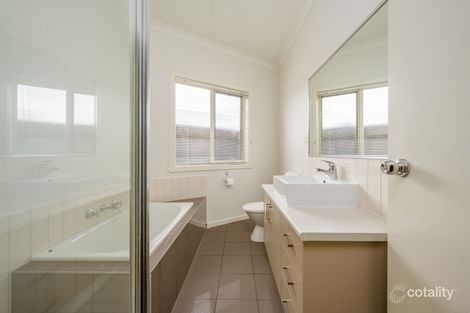 Property photo of 3/72 Purinuan Road Reservoir VIC 3073