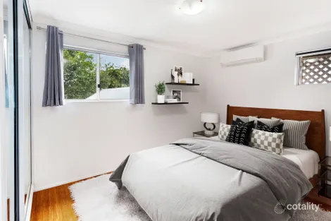 Property photo of 2/101 Gray Road West End QLD 4101