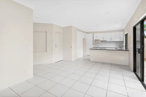 Property photo of 1/33 Harley Street Labrador QLD 4215