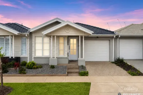 28 Rice Flower Cres, Strathtulloh, VIC 3338