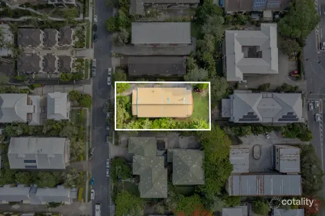 Property photo of 1/133 Central Avenue Indooroopilly QLD 4068