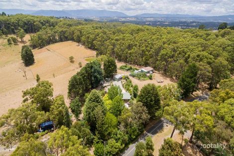 4 Mulhalls Rd, Macclesfield, VIC 3782