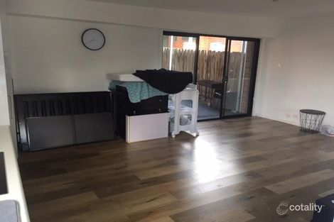 Property photo of 24 Goodenia Close Meadow Heights VIC 3048