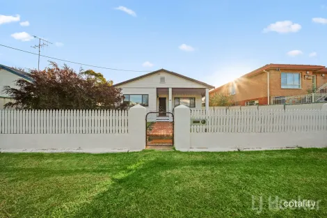 69 Stornaway Rd, Queanbeyan, NSW 2620