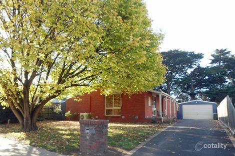 16 Greenlaw Cres, Berwick, VIC 3806