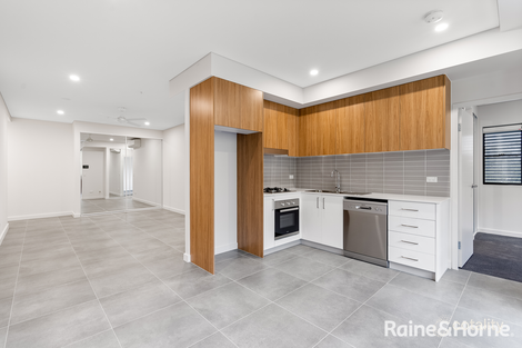 202/18 Range Rd, North Gosford, NSW 2250