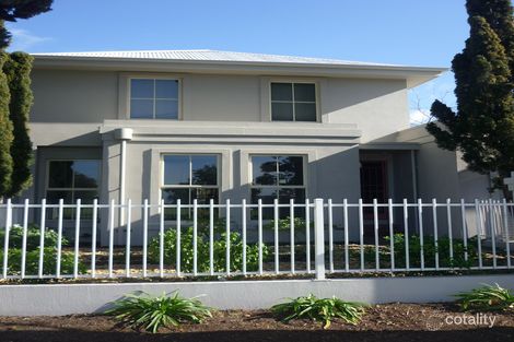 2/99 The Strand, Newport, VIC 3015