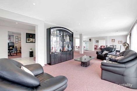 Property photo of 3 Boberrit Wynd Sydenham VIC 3037