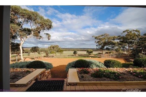 471 Doodenanning Rd, Greenhills, WA 6302