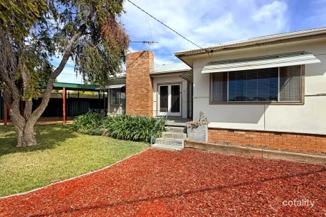 Property photo of 16 Wetherell Crescent Cobar NSW 2835