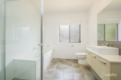 Property photo of 9 Isla Court New Auckland QLD 4680