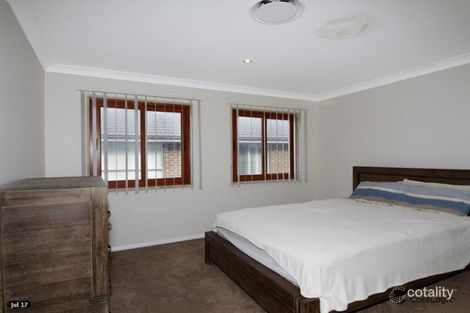 Property photo of 8 Middleridge Drive Glenmore Park NSW 2745