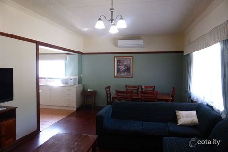 Property photo of 16 Brush Box Street Lake Hume Village NSW 3691