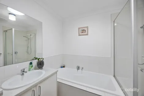 Property photo of 2/13 Norman Road Croydon VIC 3136