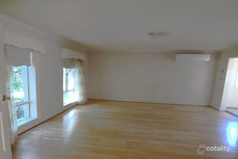 Property photo of 22 Lakeside Drive Point Cook VIC 3030