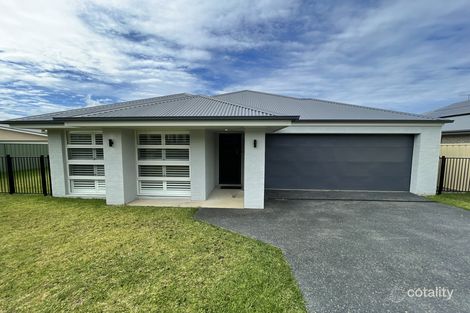Property photo of 7 Threadfin Court Old Bar NSW 2430