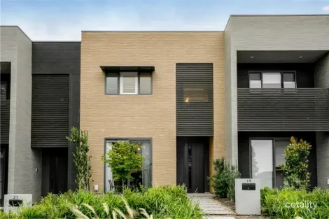 19 FAIRBANK DR, GLEDSWOOD HILLS, NSW 2557