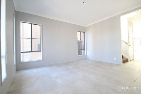 45 Whitechapel Ave, Tallawong, NSW 2762