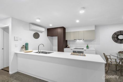 Property photo of 107/27 Ekibin Road Annerley QLD 4103