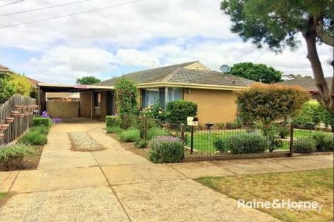 21 Quail Cres, Melton, VIC 3337