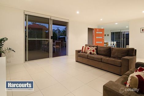 Property photo of 37 Lomatia Street Everton Hills QLD 4053