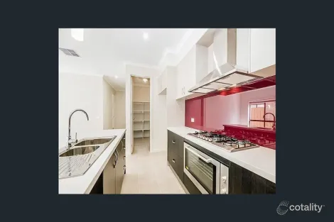 Property photo of 24 Bendigo Court Cranbourne VIC 3977