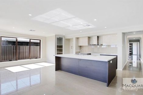 Property photo of 1087 Antico Way Oran Park NSW 2570