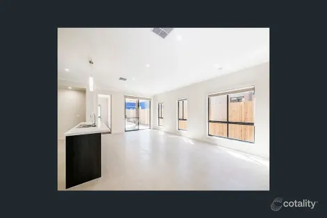 Property photo of 24 Bendigo Court Cranbourne VIC 3977