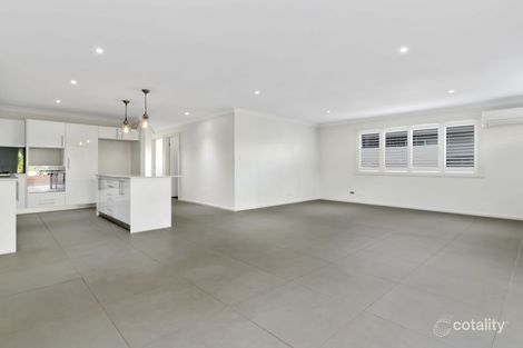 Property photo of 13 Cascade Circuit Albion Park NSW 2527