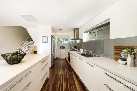 Property photo of 76 Sugarloaf Crescent Castlecrag NSW 2068