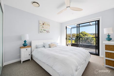 Property photo of 10 Pheasant Place Warriewood NSW 2102