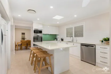 Property photo of 9 Eildon Place Helensvale QLD 4212