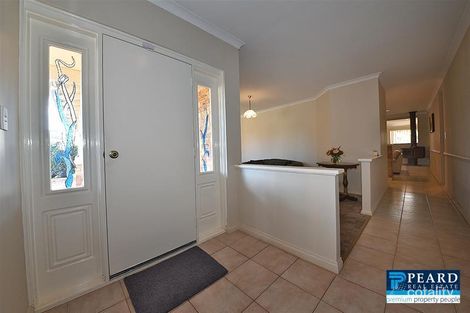 Property photo of 8 Plumdale Way Woodvale WA 6026