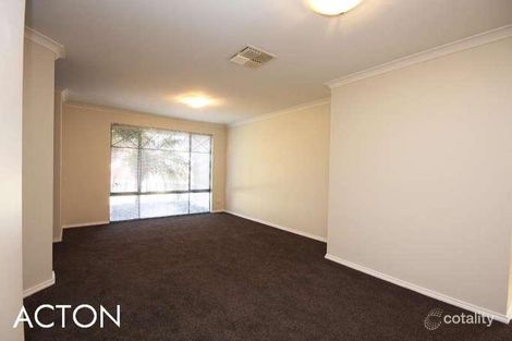 Property photo of 20 Paradise Circuit Halls Head WA 6210
