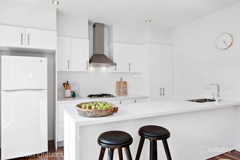 Property photo of 2/35 Kyle Road Altona North VIC 3025