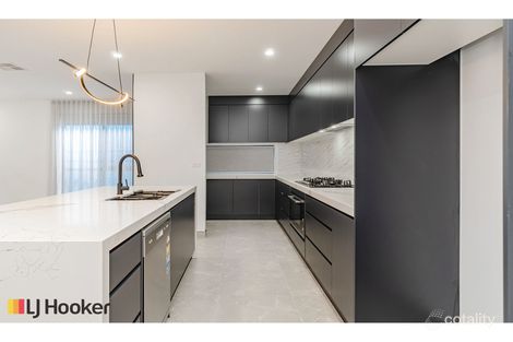 Property photo of 62 Sumar Drive Mickleham VIC 3064