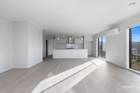 Property photo of 11 Mayo Street Alfredton VIC 3350